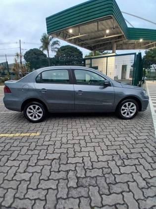 VOLKSWAGEN VOYAGE 1.6 MSI TOTALFLEX COMFORTLINE 4P MANUAL VOLKSWAGEN VOYAGE 1.6 MSI TOTALFLEX COMFORTLINE 4P MANUAL
